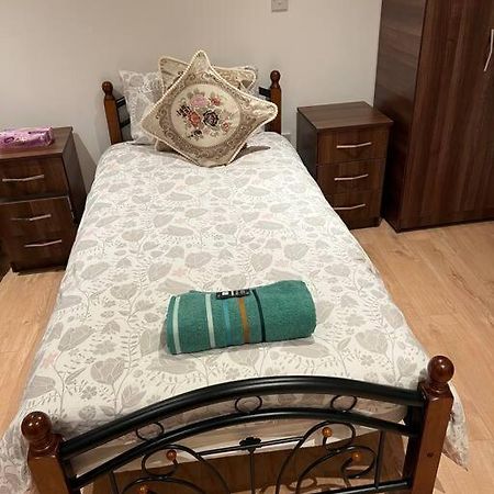 010- Lovely One Bedroom In Ealing F6 Экстерьер фото